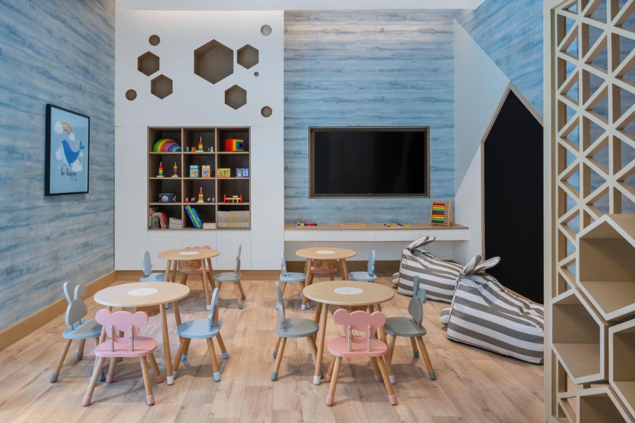 Address Beach Resort Bahrain Manama Exterior photo Kids Club