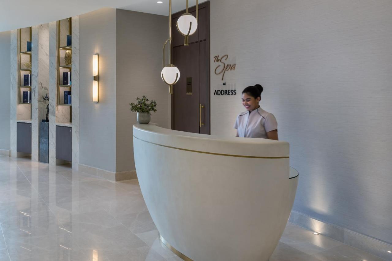 Address Beach Resort Bahrain Manama Exterior photo Concierge at Address Downtown Dubai