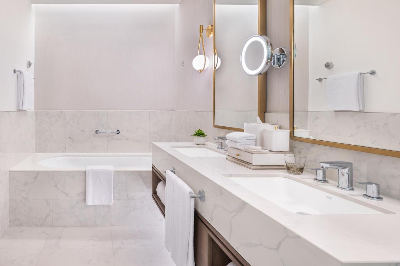 Address Beach Resort Bahrain Manama Exterior photo Bathroom