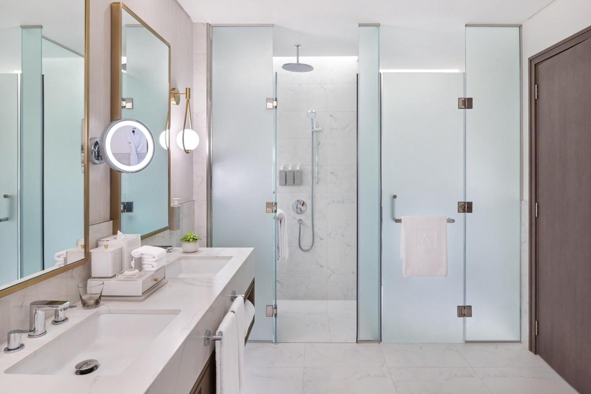 Address Beach Resort Bahrain Manama Exterior photo A shower with a sliding door