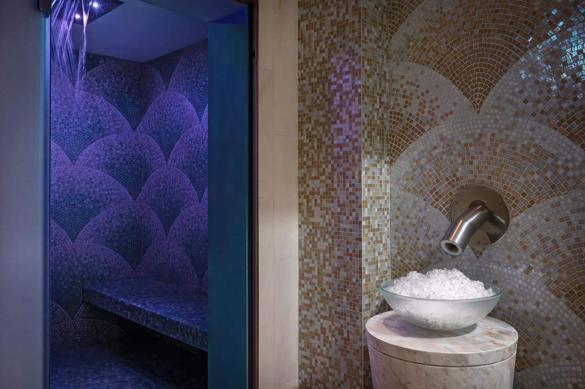 Address Beach Resort Bahrain Manama Exterior photo A modern ice fountain